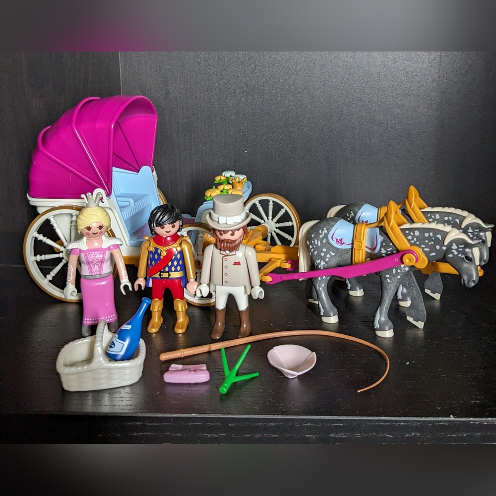 Playmobil 70449 Fairy Tales Horse-Drawn Carriage Set with Figures - Incomplete
